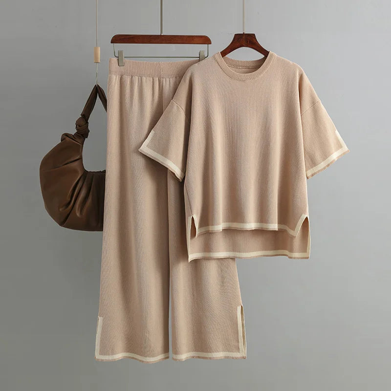 Two Piece Suit With Solid Color Wide Leg Pants