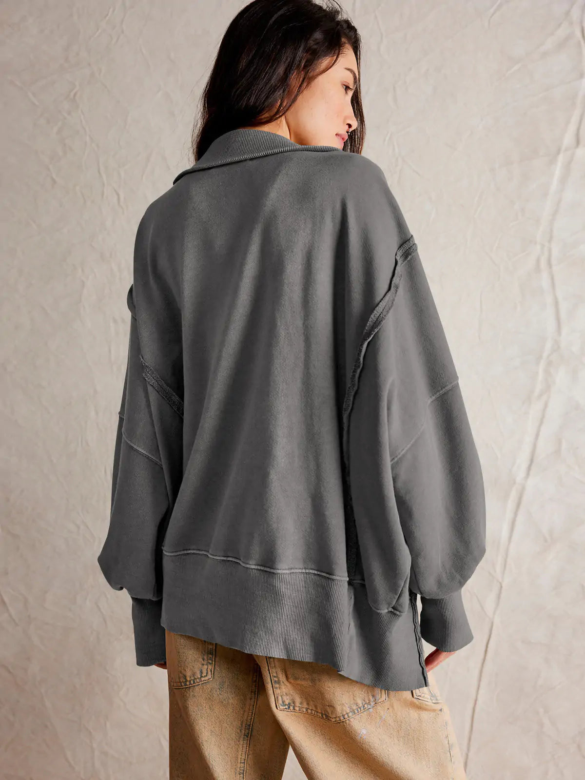 Loose Sweater with Open Lapels