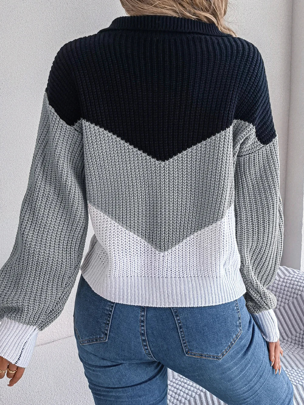 Casual Lapel Contrast Long Sleeved Knitted Pullover Sweater