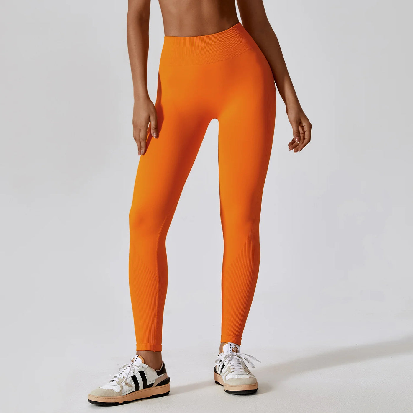 Seamless High Waist Sports Pants with Quick-Drying Hip Enhancer