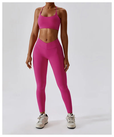Sports Bra With Crossed Straps On The Back