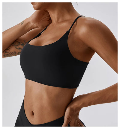 Sports Bra With Crossed Straps On The Back