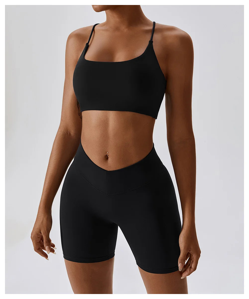 Sports Bra With Crossed Straps On The Back