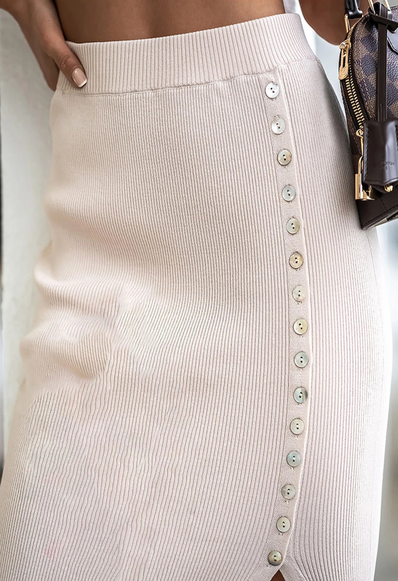 Ribbed Split Button Skirt