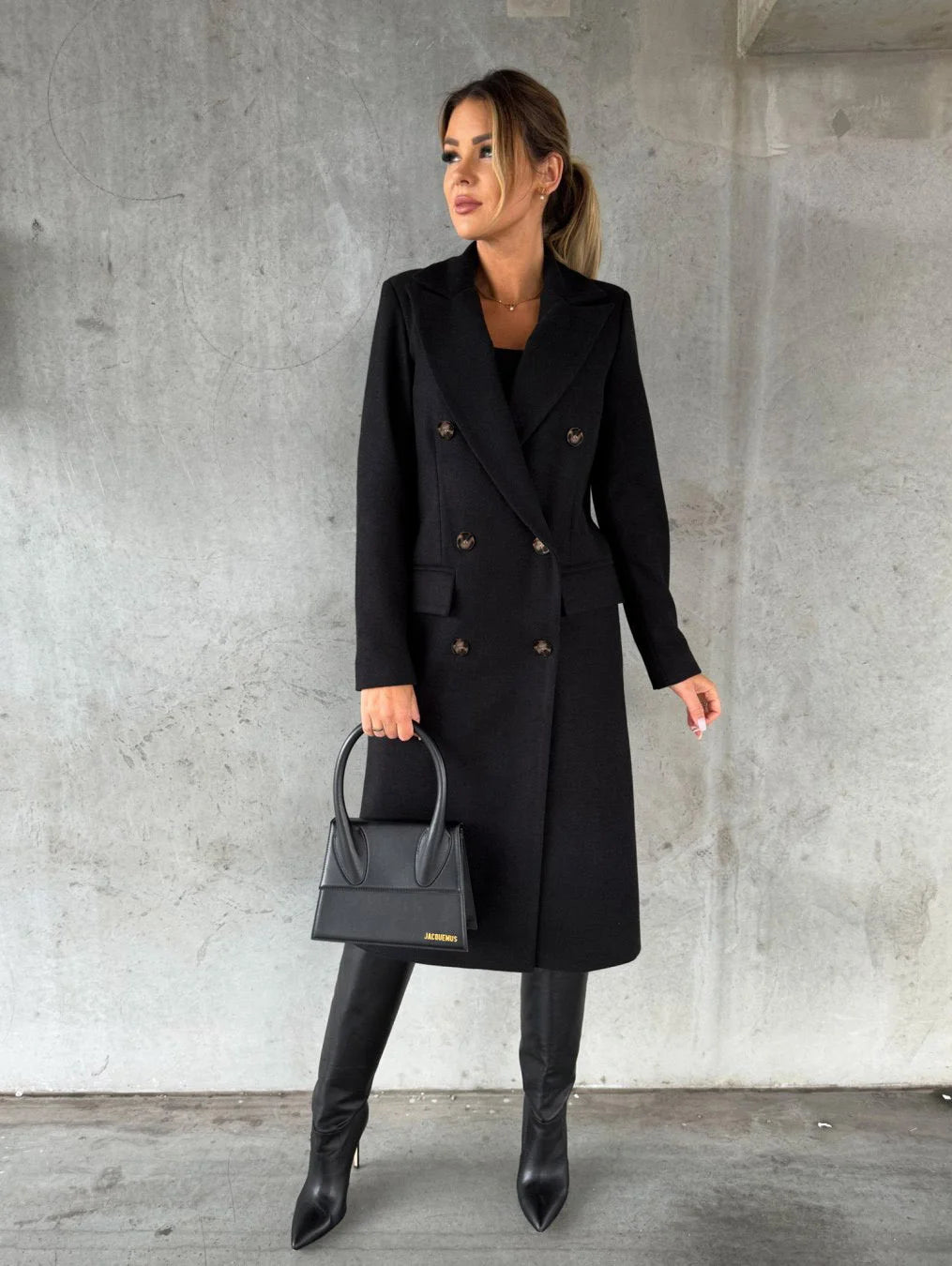 Fitted Coat With Buttons