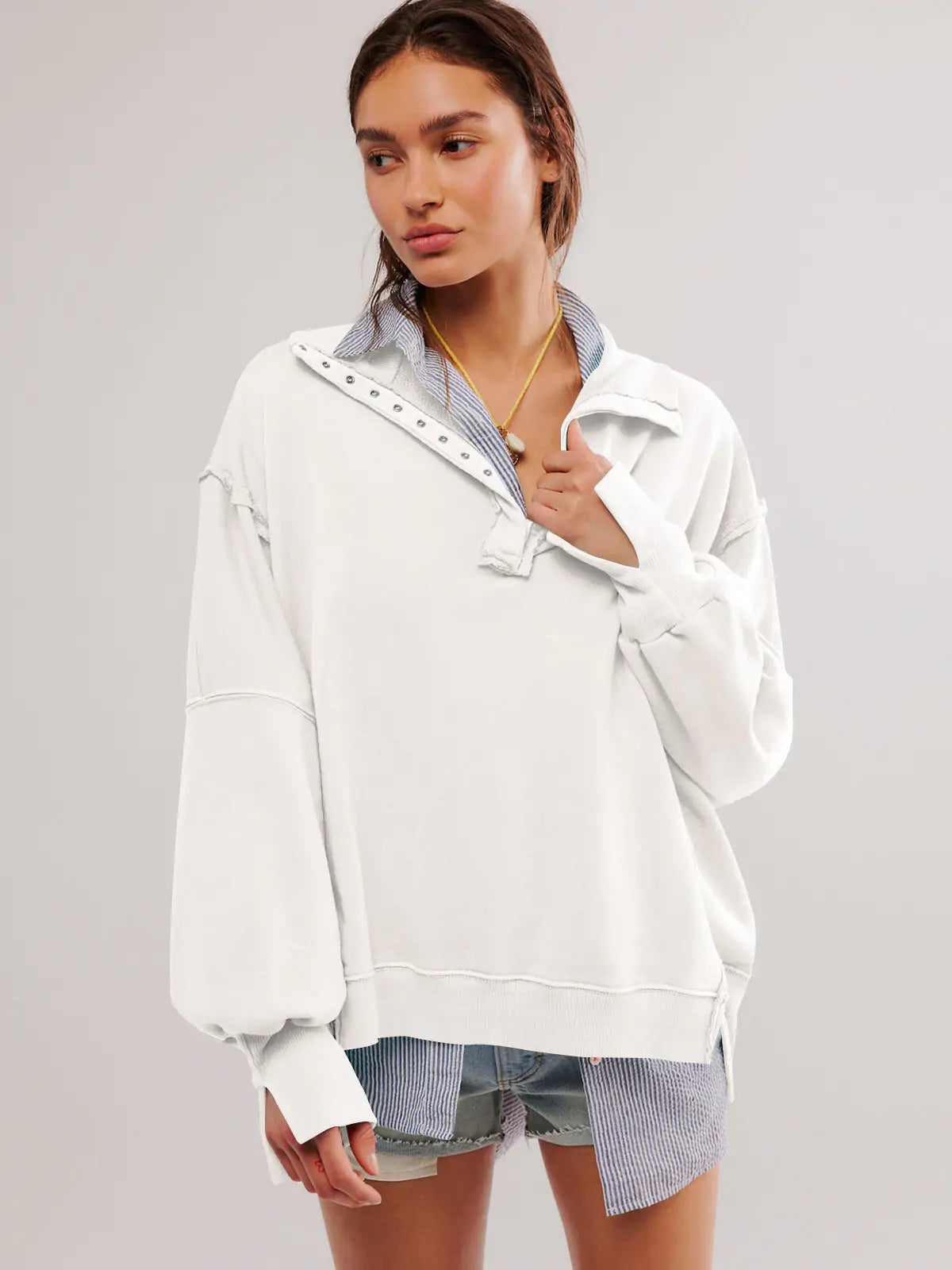 Loose Sweater with Open Lapels