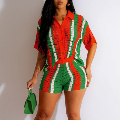 Set With Shorts With Contrast Collar
