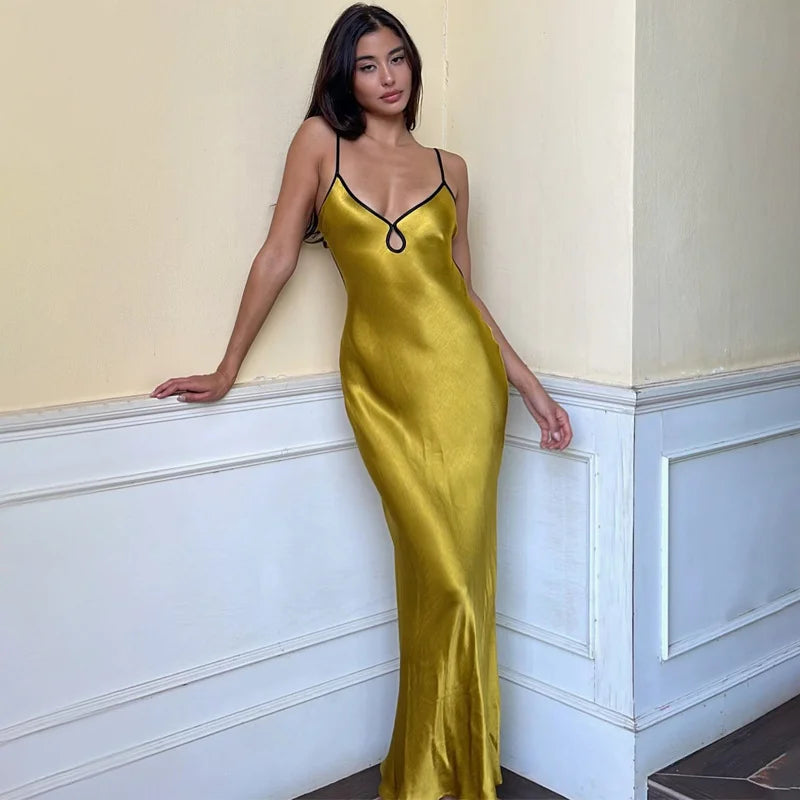 Slim Fitting Dress With Drawstring And Open Back