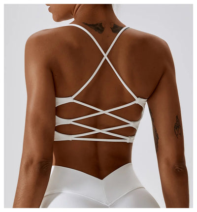 Sports Bra With Crossed Straps On The Back