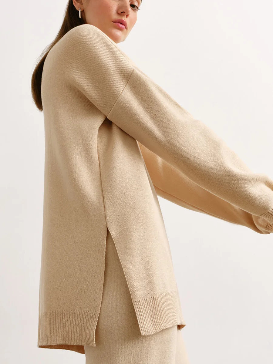 Comfortable Set Of Turtleneck Sweater And Baggy Pants