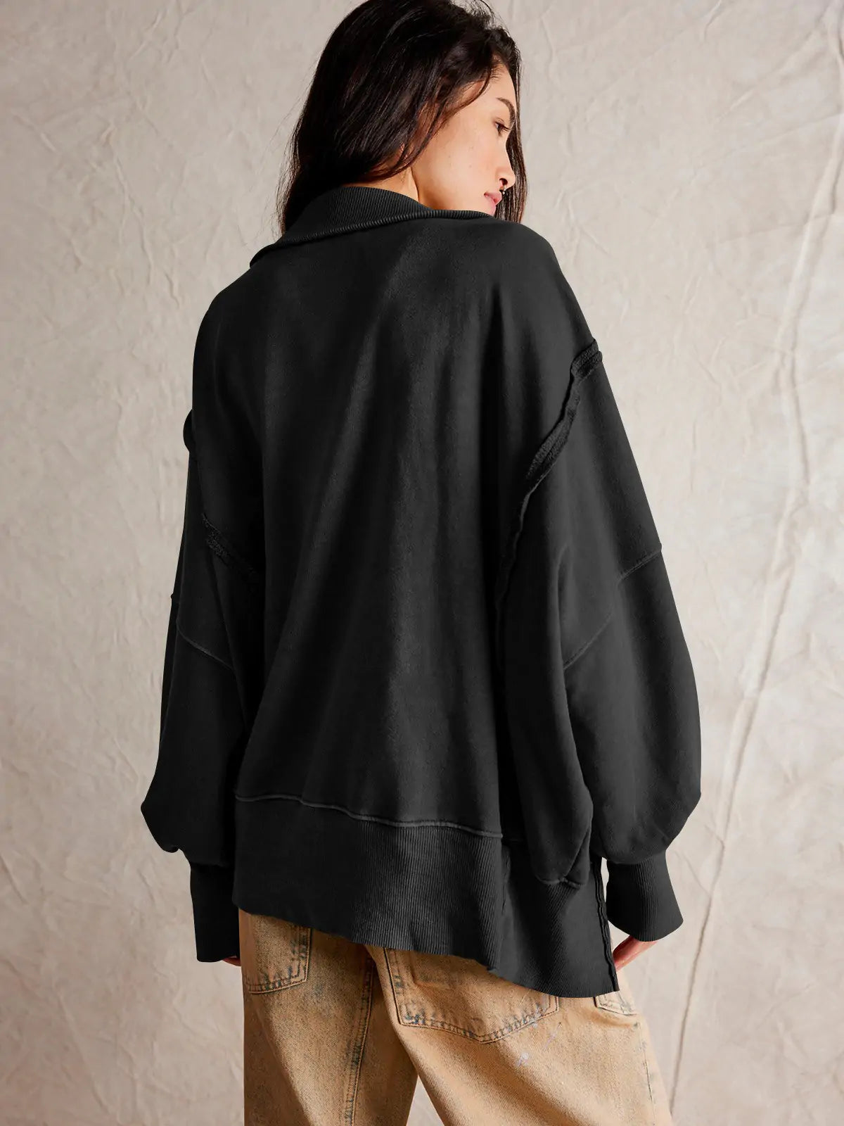 Loose Sweater with Open Lapels