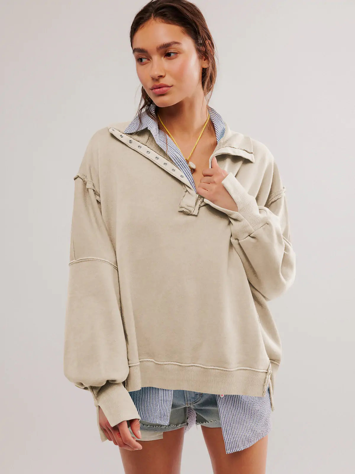 Loose Sweater with Open Lapels