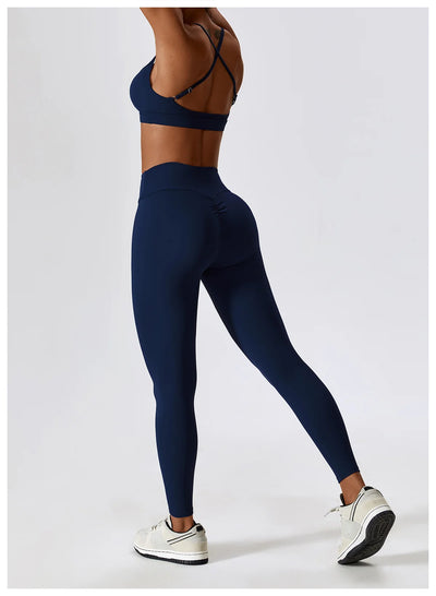 Sports Bra With Crossed Straps At The Back