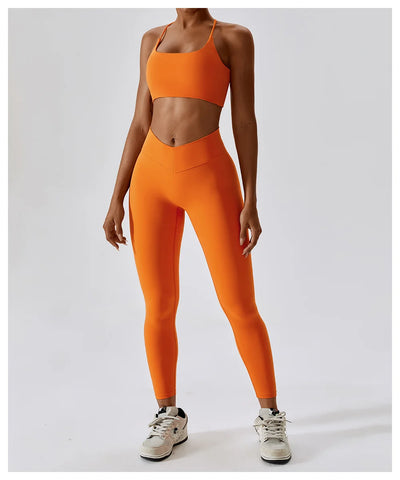 Sports Bra With Crossed Straps On The Back