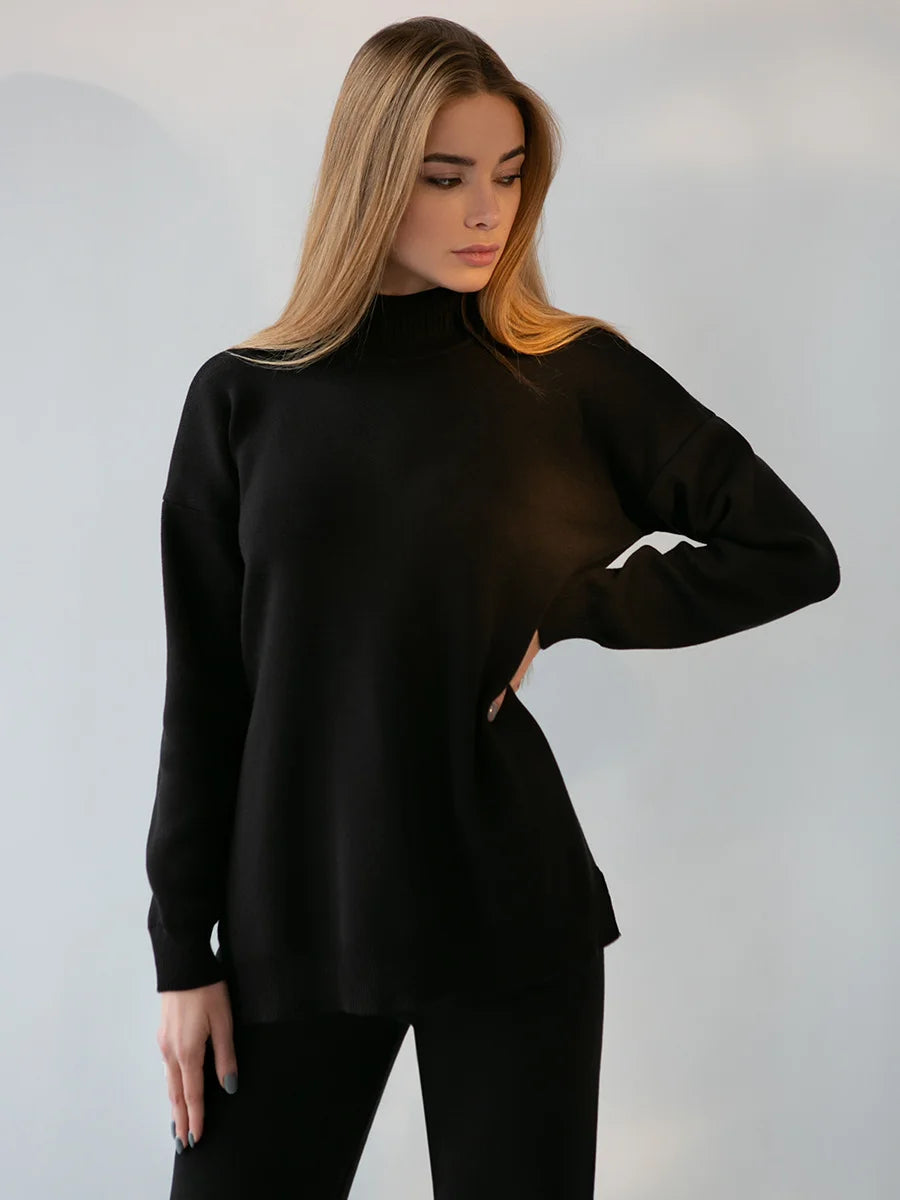 Comfortable Set Of Turtleneck Sweater And Baggy Pants