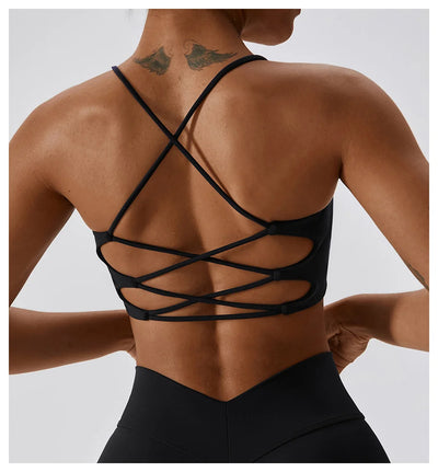 Sports Bra With Crossed Straps On The Back