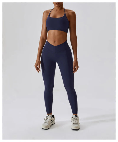 Sports Bra With Crossed Straps On The Back