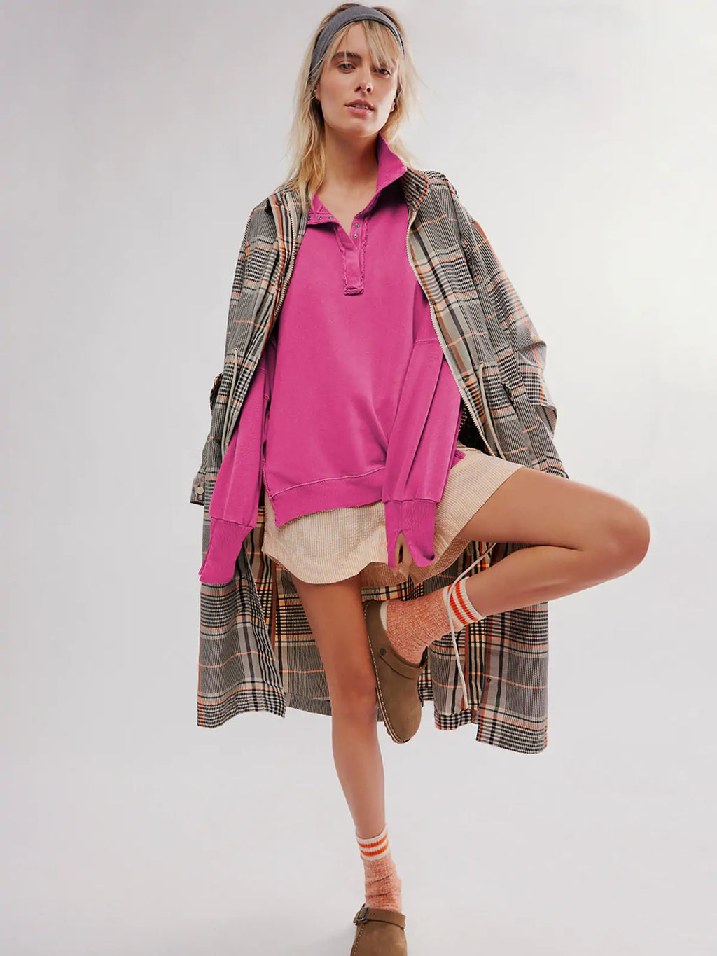 Loose Sweater with Open Lapels