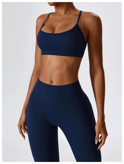 Sports Bra With Crossed Straps At The Back