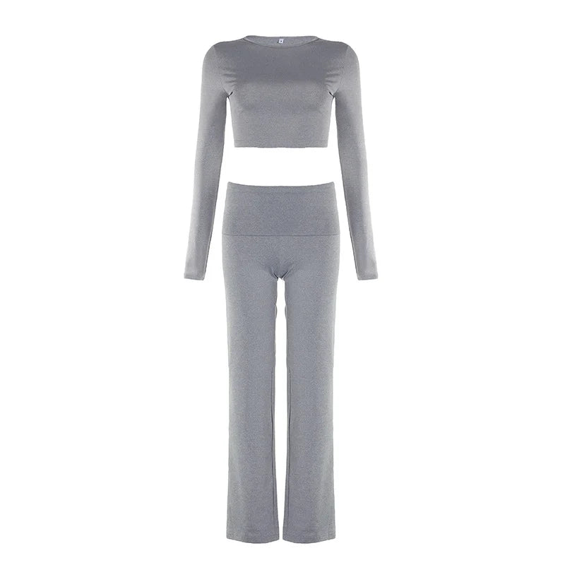 T-shirt With Open Navel Rolled Waist And Long Slightly Flared Pants