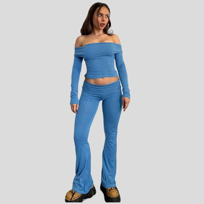 Tight-Fitting Long Set