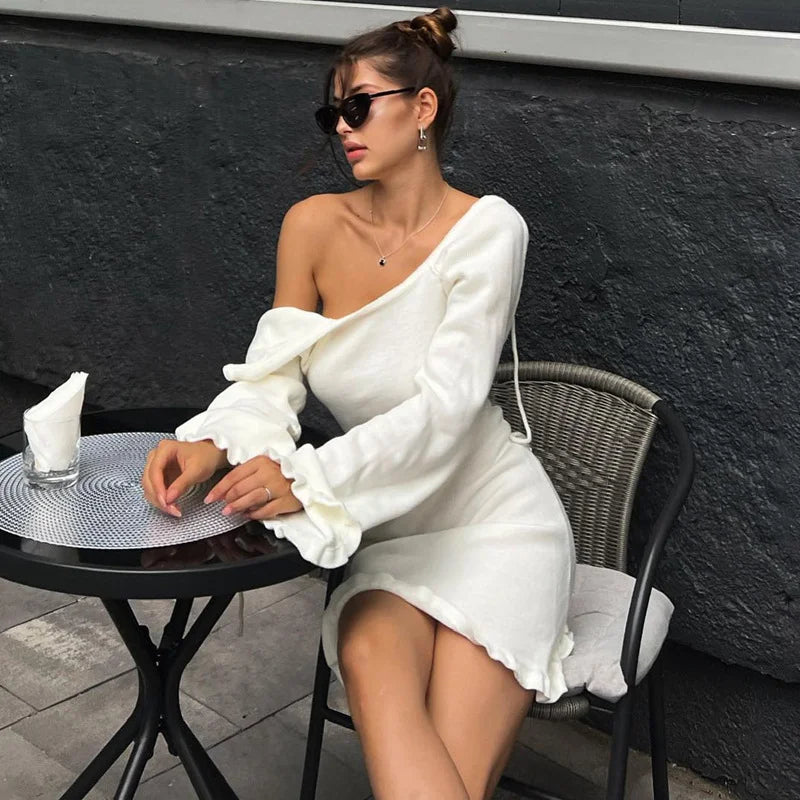 Trumpet Long Sleeved Solid Color Short Skirt