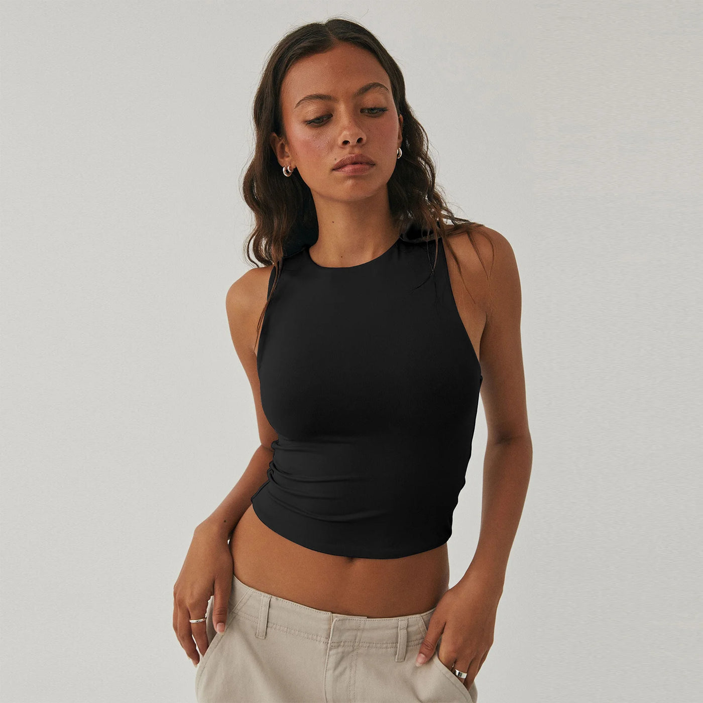 Sleeveless T-shirt With Tight Bottom